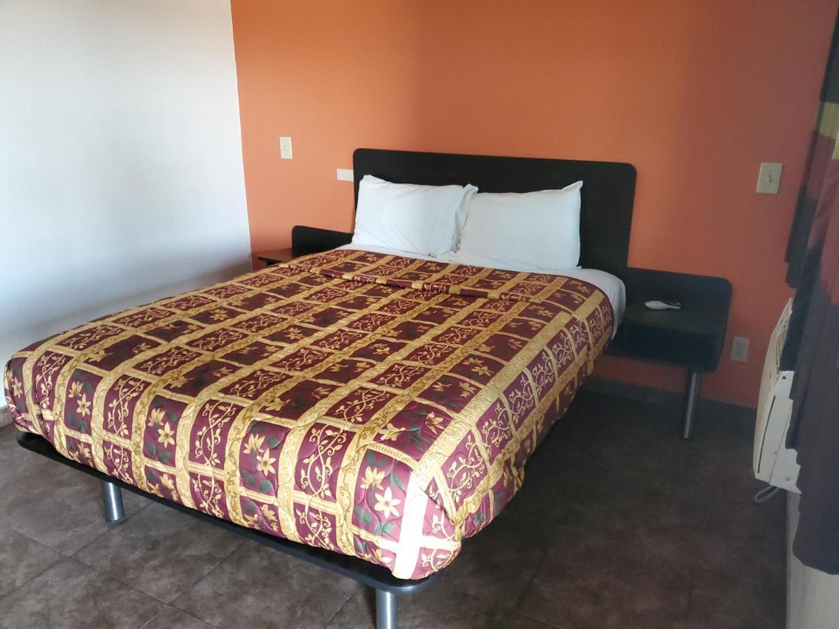 High Desert Inn Hesperia Extérieur photo